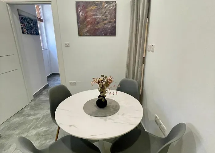 Ta Nenu Maisonette Near Valletta & The Three Cities *