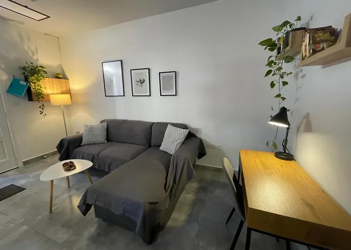 Ta Nenu Maisonette Near Valletta & The Three Cities * Paola